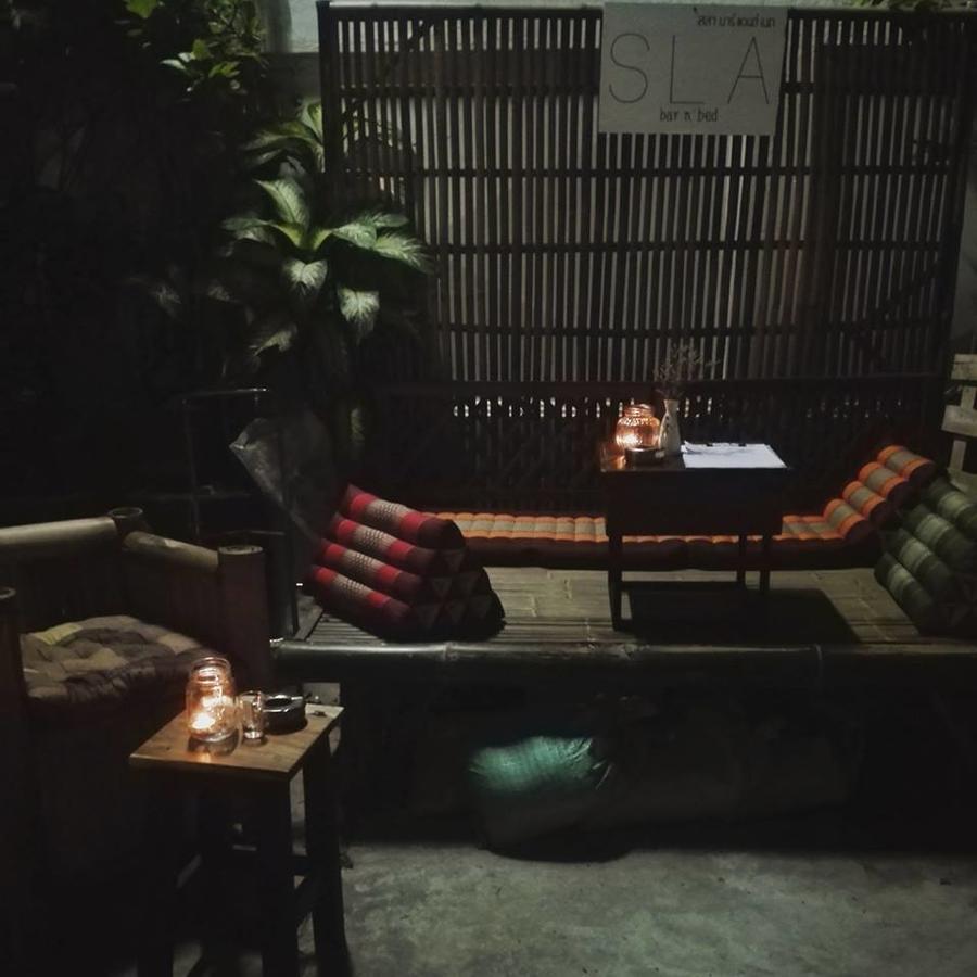 Sla Bar N'Bed Hostel Bangkok Exterior foto